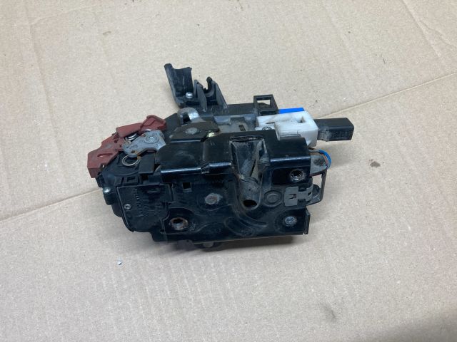 bontott VW TOUAREG Bal első Ajtózár