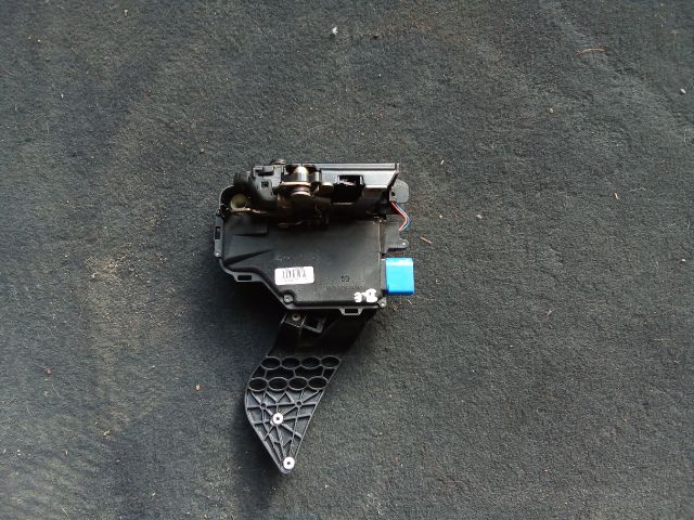 bontott VW TOUAREG Bal első Ajtózár