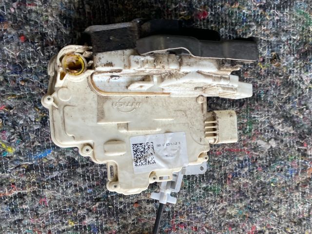 bontott VW TOUAREG Bal első Ajtózár