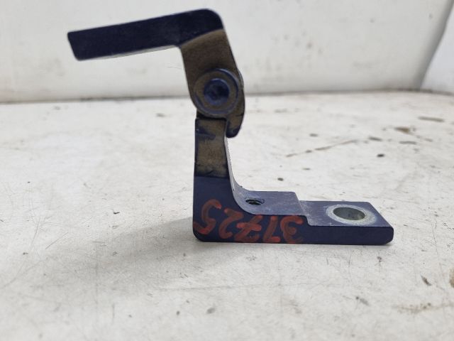 bontott VW TOUAREG Bal első Felső Zsanér