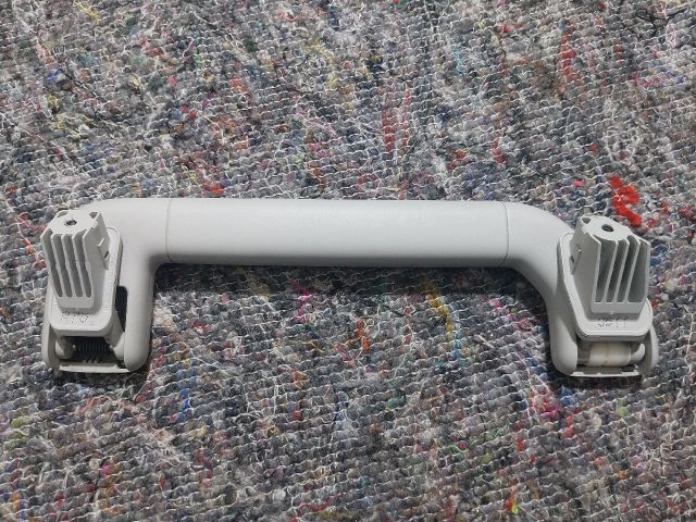 bontott VW TOUAREG Bal első Kapaszkodó (Felső)