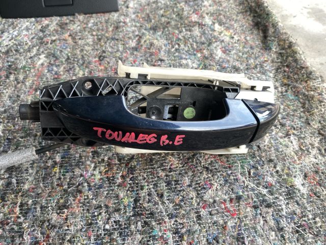 bontott VW TOUAREG Bal első Külső Kilincs