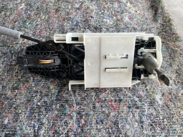 bontott VW TOUAREG Bal első Külső Kilincs