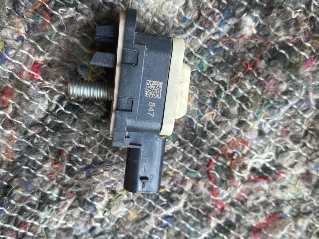 bontott VW TOUAREG Bal első Légzsák érzékelő