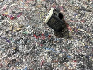 bontott VW TOUAREG Bal első Oldal Ütközés Érzékelő