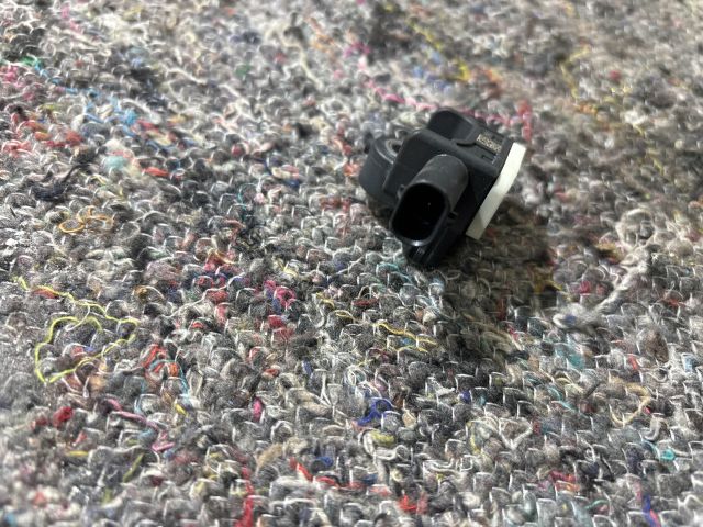 bontott VW TOUAREG Bal első Oldal Ütközés Érzékelő