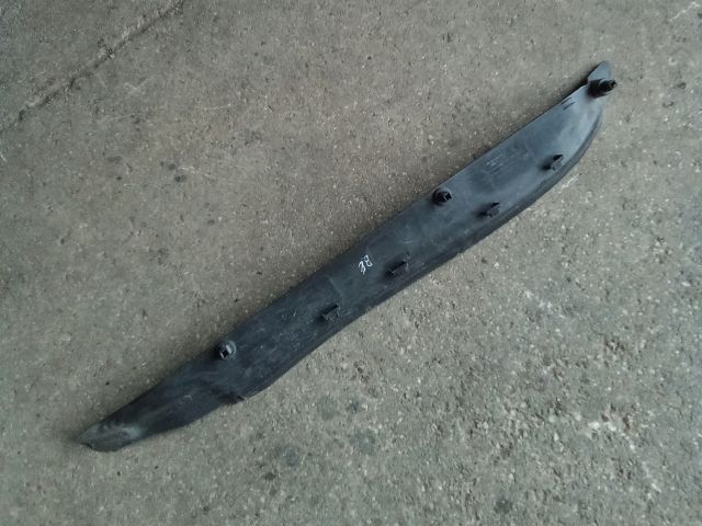 bontott VW TOUAREG Bal első Sárvédő Zajszigetelés