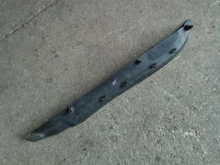 bontott VW TOUAREG Bal első Sárvédő Zajszigetelés