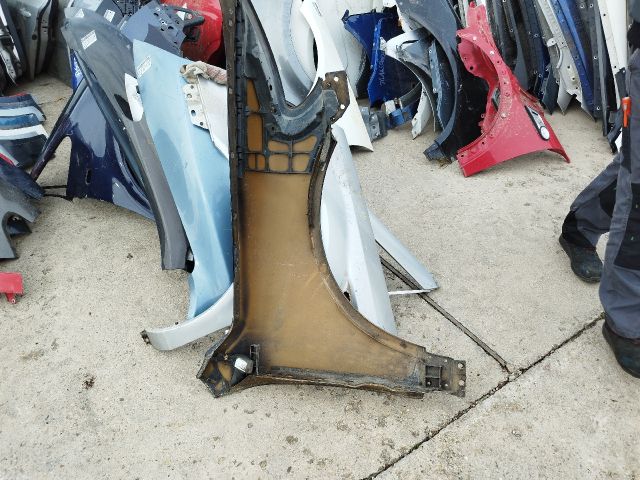 bontott VW TOUAREG Bal első Sárvédő