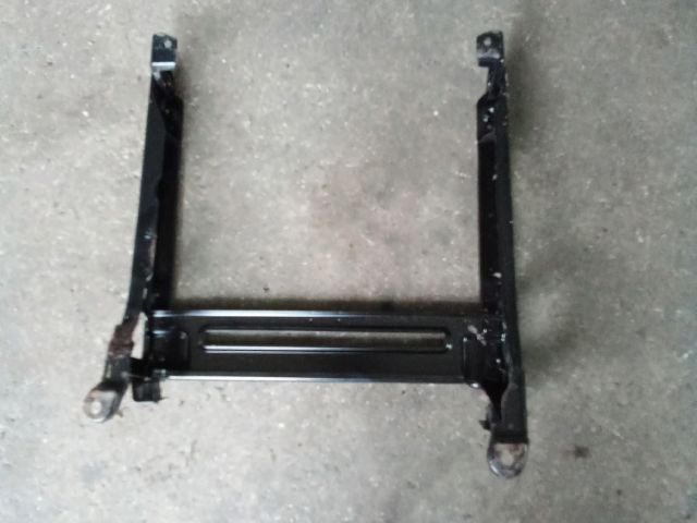 bontott VW TOUAREG Bal első Ülés Váz