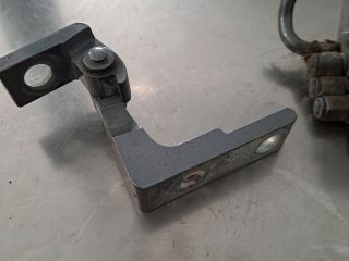 bontott VW TOUAREG Bal első Zsanér