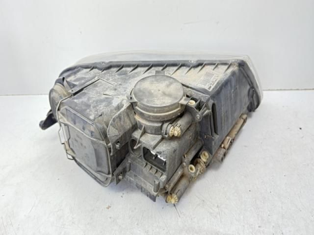 bontott VW TOUAREG Bal Fényszóró