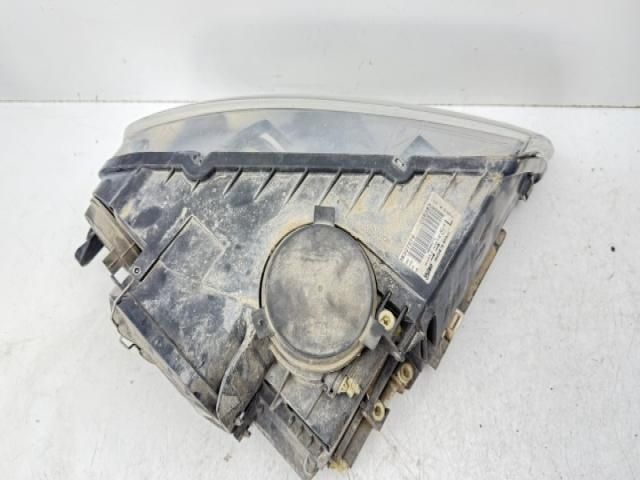 bontott VW TOUAREG Bal Fényszóró