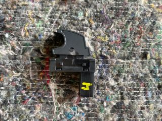 bontott VW TOUAREG Bal hátsó Ablakemelő Kapcsoló