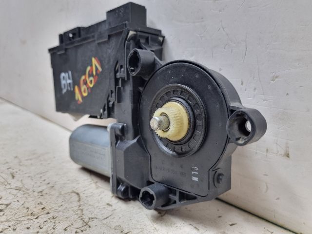 bontott VW TOUAREG Bal hátsó Ablakemelő Motor