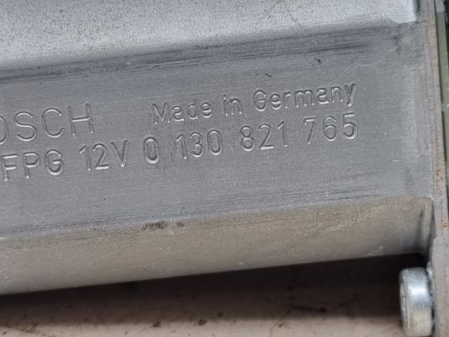 bontott VW TOUAREG Bal hátsó Ablakemelő Motor