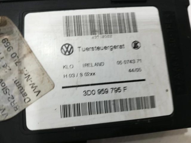 bontott VW TOUAREG Bal hátsó Ablakemelő Motor