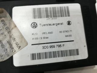 bontott VW TOUAREG Bal hátsó Ablakemelő Motor