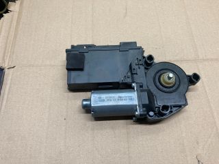 bontott VW TOUAREG Bal hátsó Ablakemelő Motor