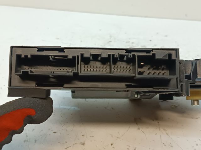 bontott VW TOUAREG Bal hátsó Ablakemelő Motor