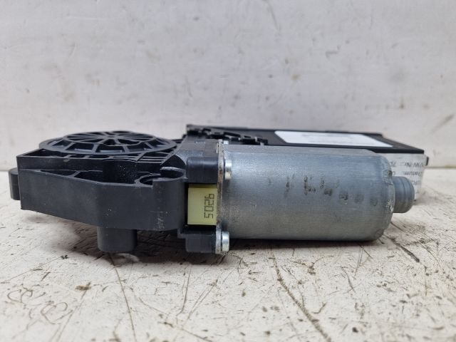 bontott VW TOUAREG Bal hátsó Ablakemelő Motor