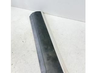 bontott VW TOUAREG Bal hátsó Ajtó Díszléc