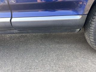 bontott VW TOUAREG Bal hátsó Ajtó Díszléc