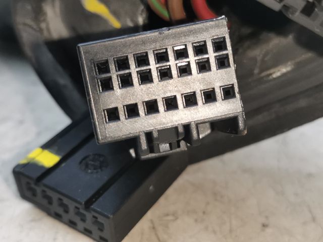 bontott VW TOUAREG Bal hátsó Ajtó Kábelköteg