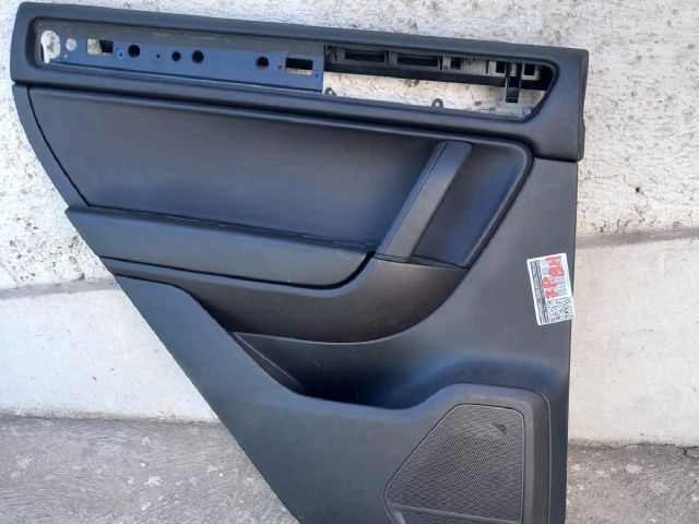 bontott VW TOUAREG Bal hátsó Ajtó Kárpit