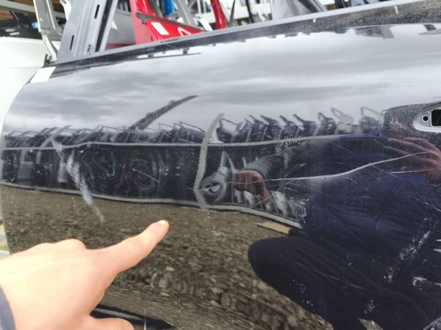 bontott VW TOUAREG Bal hátsó Ajtó (Üres lemez)