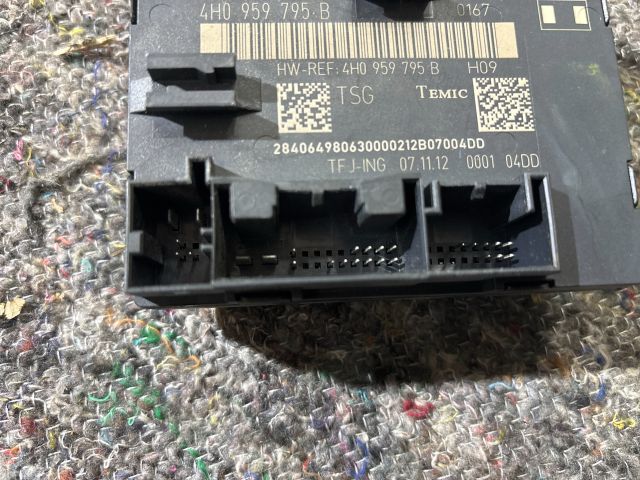 bontott VW TOUAREG Bal hátsó Ajtó Vezérlőegység