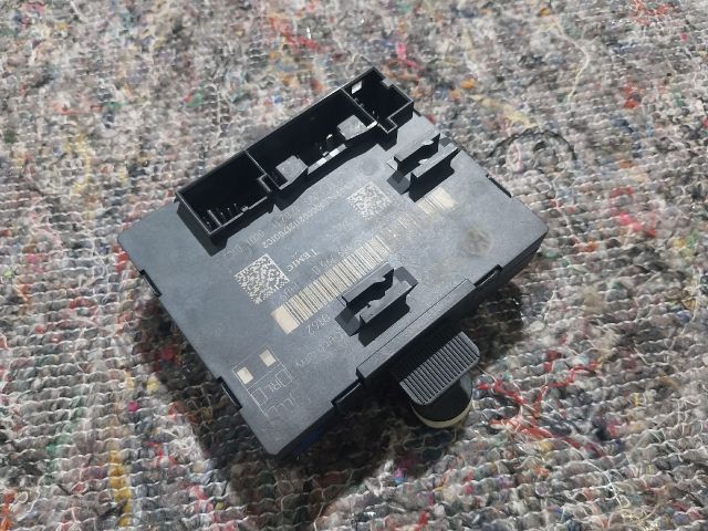 bontott VW TOUAREG Bal hátsó Ajtó Vezérlőegység