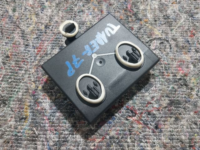 bontott VW TOUAREG Bal hátsó Ajtó Vezérlőegység