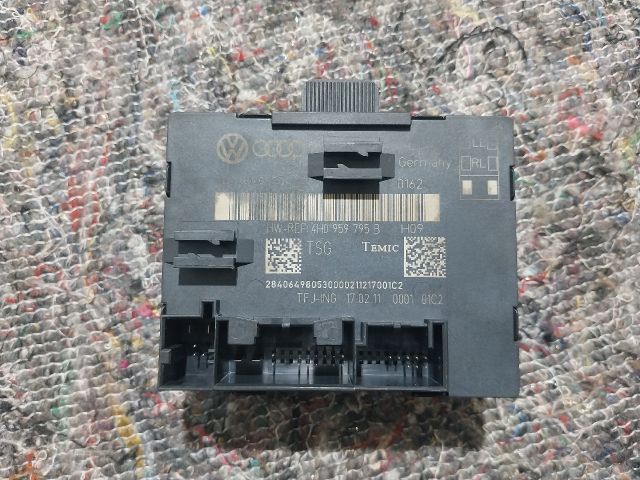 bontott VW TOUAREG Bal hátsó Ajtó Vezérlőegység
