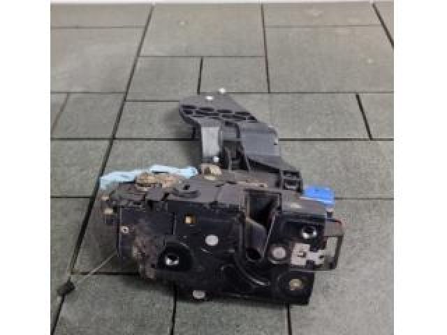 bontott VW TOUAREG Bal hátsó Ajtózár