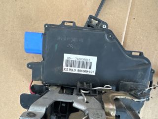 bontott VW TOUAREG Bal hátsó Ajtózár