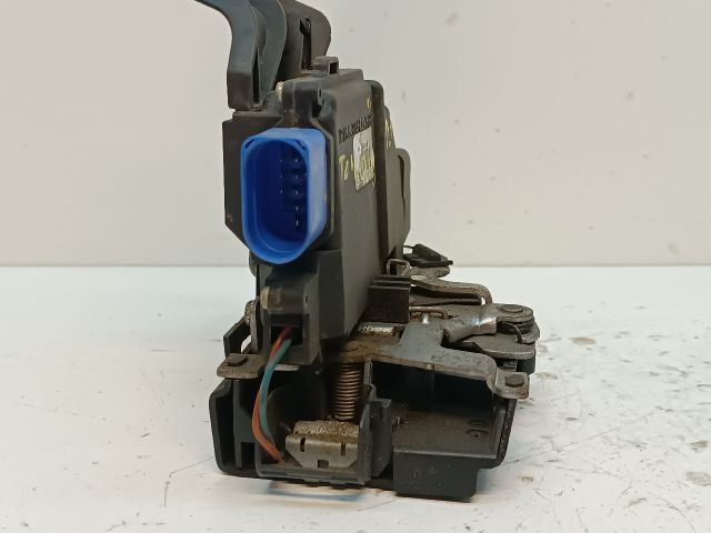 bontott VW TOUAREG Bal hátsó Ajtózár