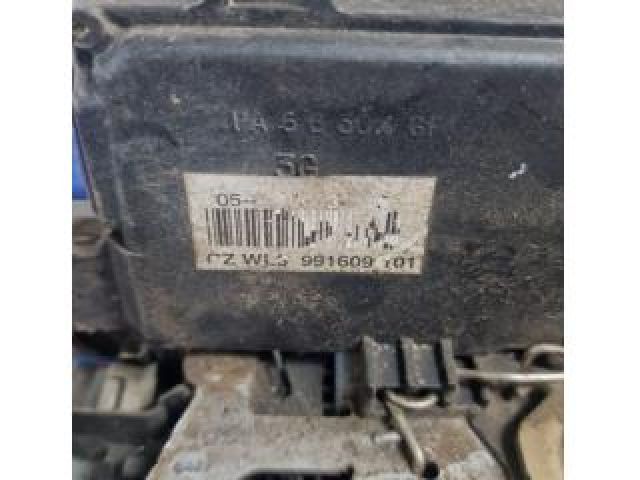 bontott VW TOUAREG Bal hátsó Ajtózár