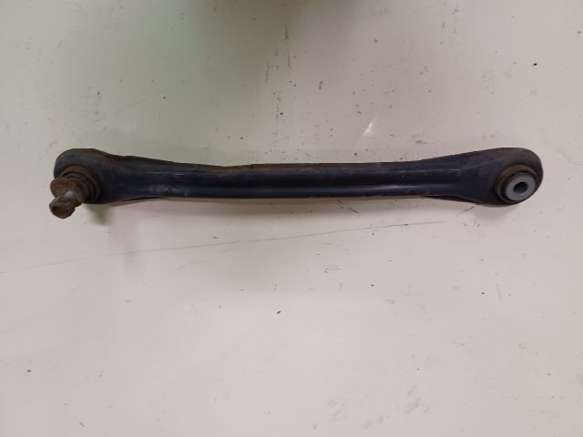 bontott VW TOUAREG Bal hátsó Alsó Lengőkar