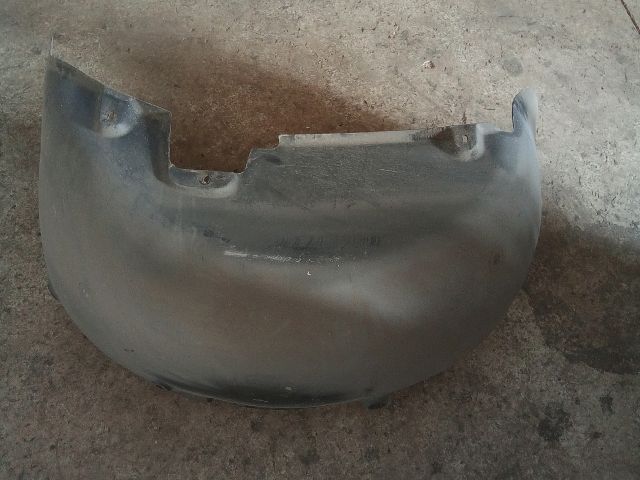 bontott VW TOUAREG Bal hátsó Dobbetét (Kerékjárati, Műanyag)