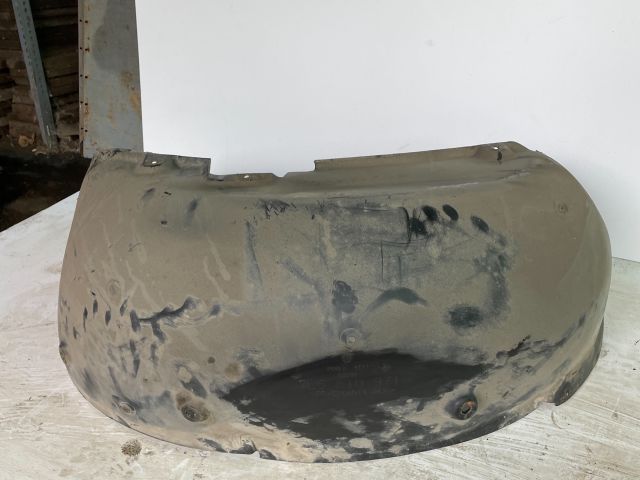 bontott VW TOUAREG Bal hátsó Dobbetét (Kerékjárati, Műanyag)