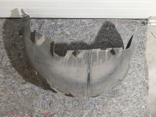 bontott VW TOUAREG Bal hátsó Hátsó Dobbetét (Kerékjárati, Műanyag)