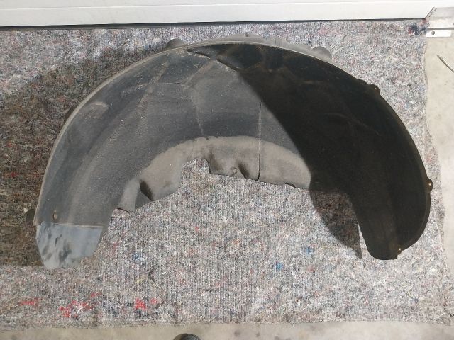 bontott VW TOUAREG Bal hátsó Hátsó Dobbetét (Kerékjárati, Műanyag)