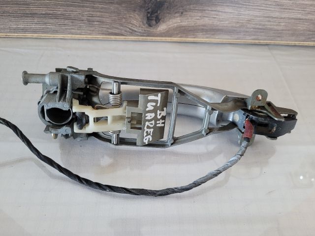 bontott VW TOUAREG Bal hátsó Külső Kilincs