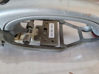 bontott VW TOUAREG Bal hátsó Külső Kilincs