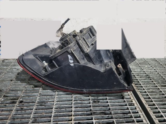 bontott VW TOUAREG Bal Hátsó Lámpa