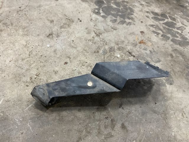 bontott VW TOUAREG Bal hátsó Lökhárító Sarok (Műanyag)