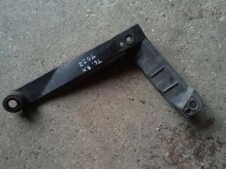 bontott VW TOUAREG Bal hátsó Lökhárító Tartó (Műanyag)