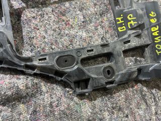 bontott VW TOUAREG Bal hátsó Oldal Lökhárító Tartó (Műanyag)