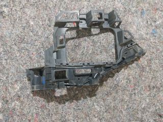 bontott VW TOUAREG Bal hátsó Oldal Lökhárító Tartó (Műanyag)